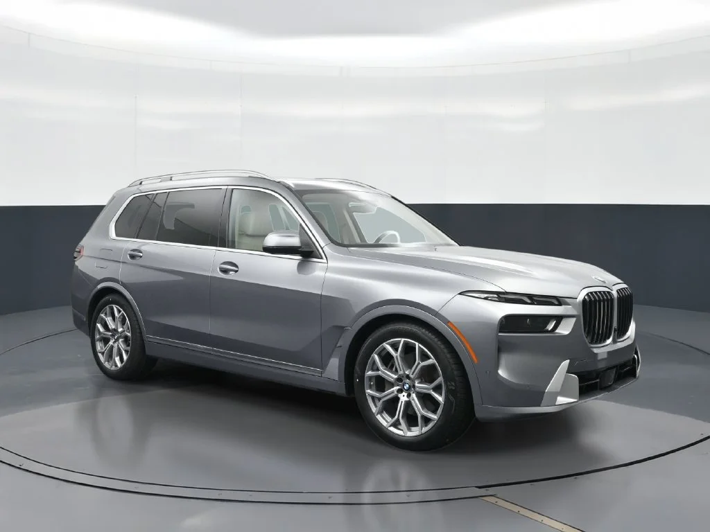 2025 BMW X7 40i - Photo 13