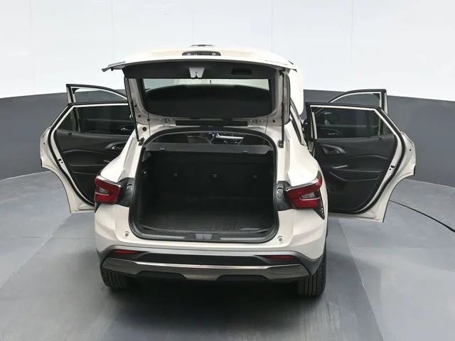 Used 2026 White Chevrolet ACTIV image 27