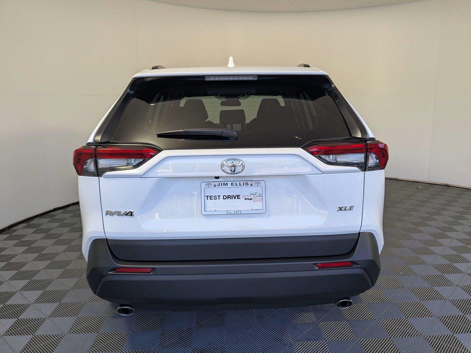 Certified Used 2025 Ice Cap Toyota XLE image 6