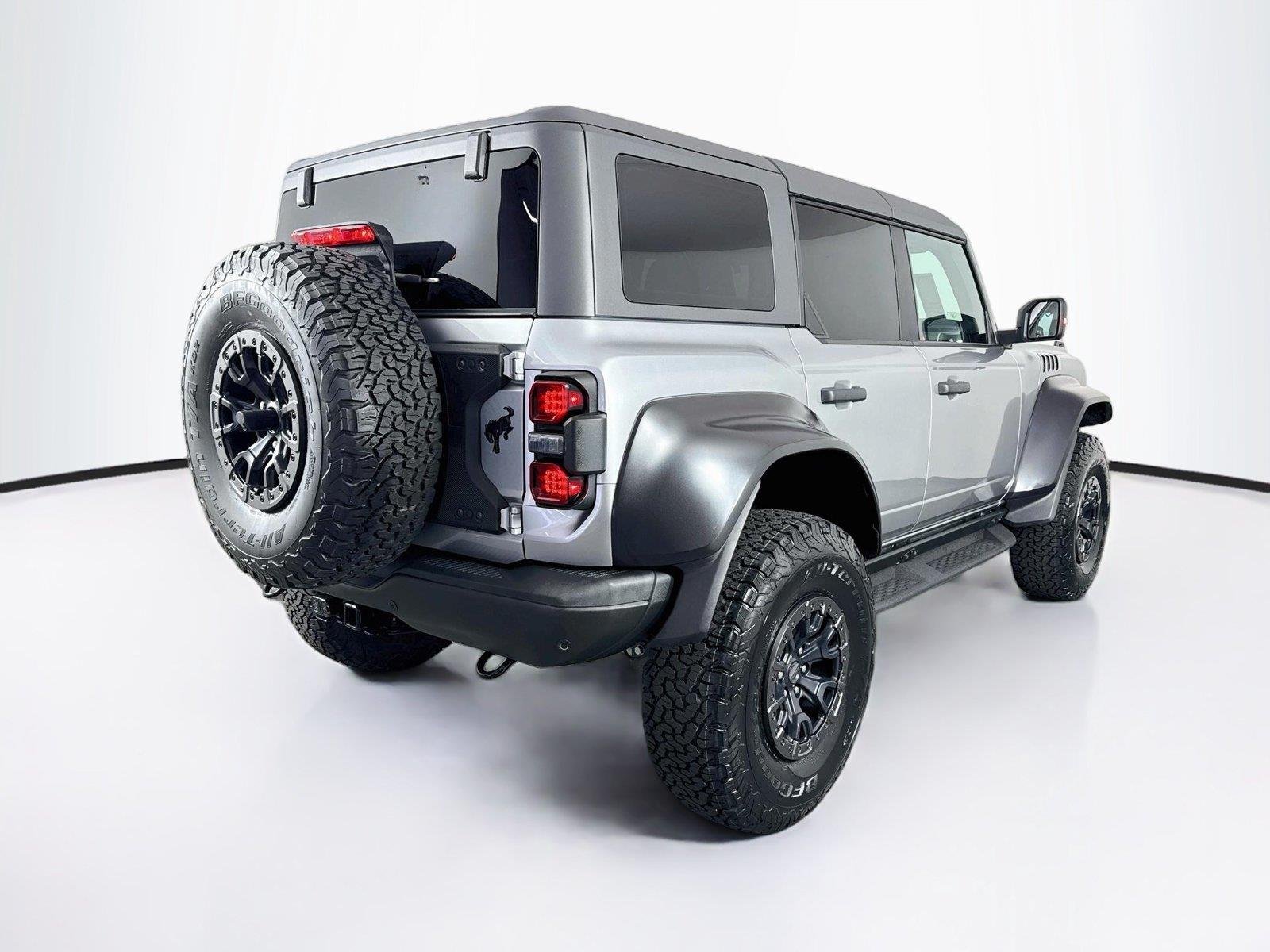 Used 2023 Iconic Silver Metallic Ford Raptor image 2