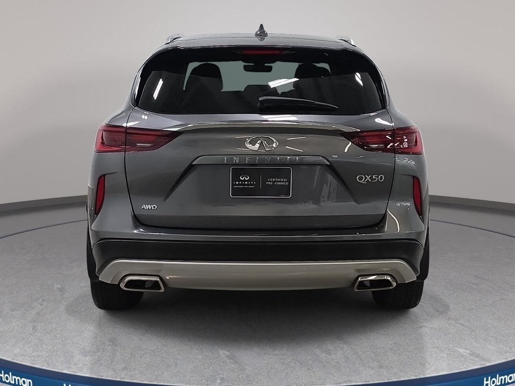 Certified Used 2025 Graphite Shadow INFINITI LUXE image 6