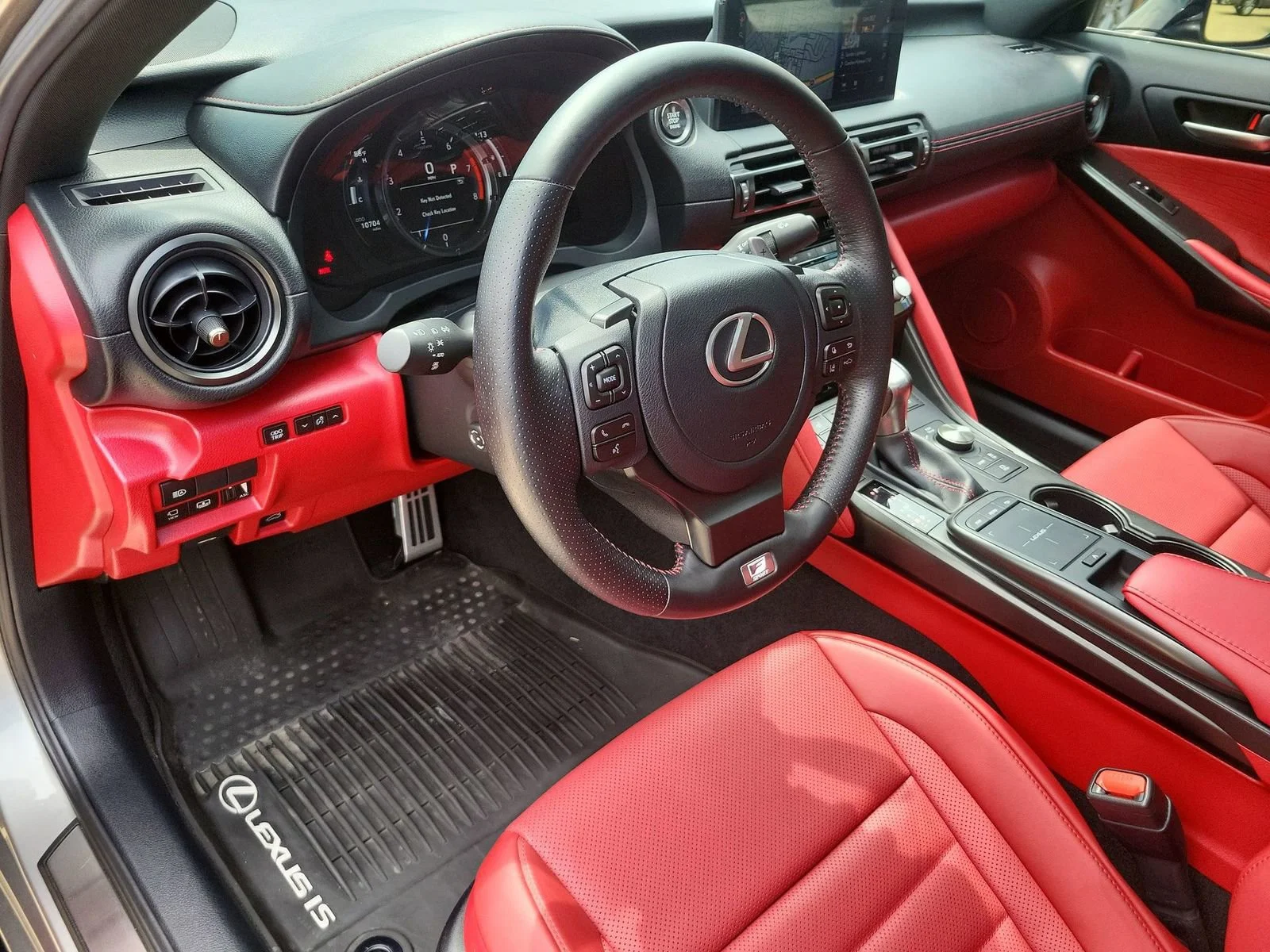 2023 Lexus IS 350 F SPORT - Photo 10