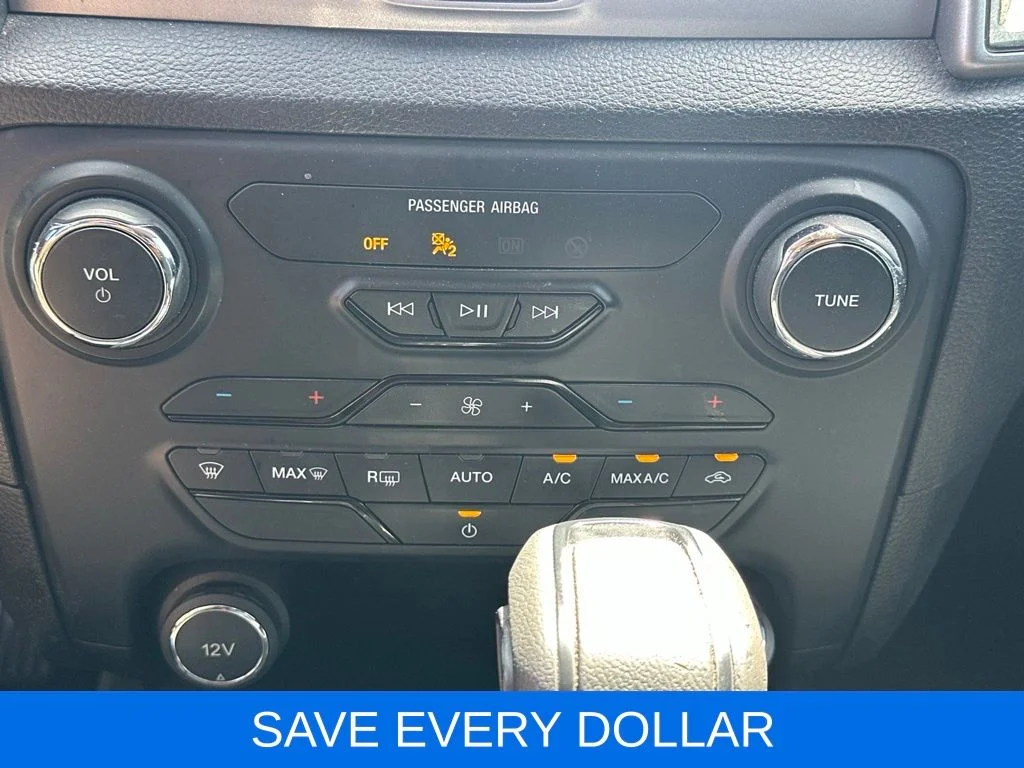 Used 2020 Gray Ford XLT image 15