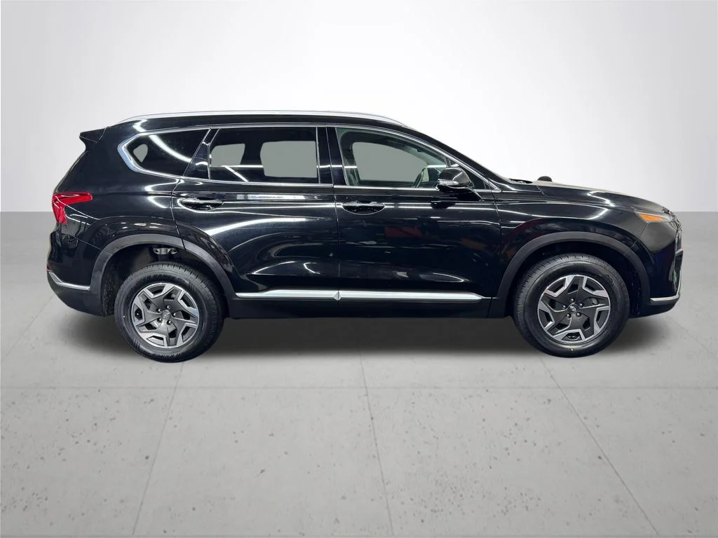 Used 2023 Black Hyundai Blue image 9