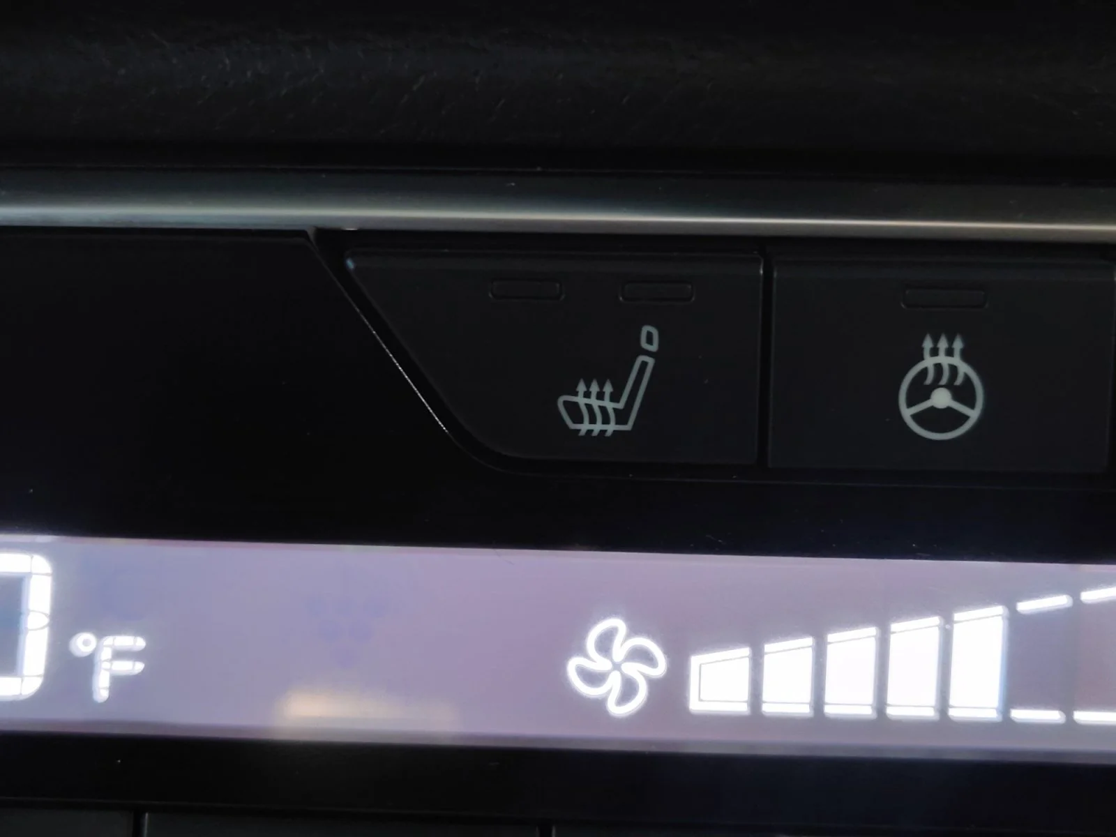 Used 2022 Brilliant Silver Metallic Nissan SV image 24