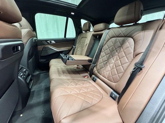 Used 2026 Brooklyn Grey Metallic BMW xDrive40i image 21