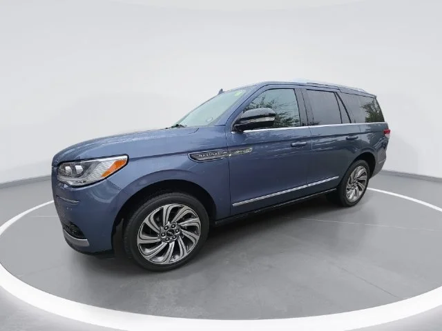 2023 Lincoln Navigator
