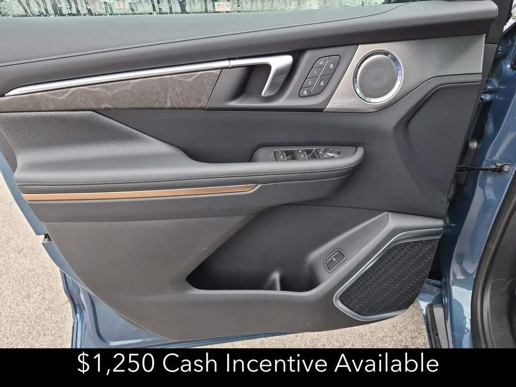 New 2026 Ocean Blue Metallic Buick Avenir image 18
