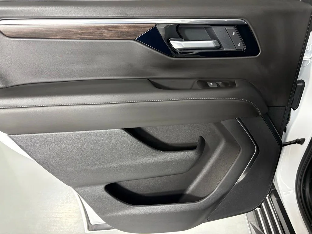 2026 Chevrolet Tahoe LS - Photo 40