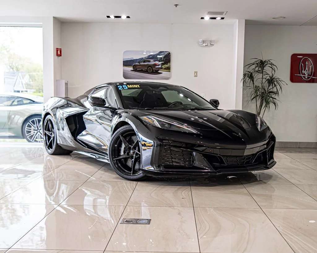 Used 2025 Black Chevrolet E-Ray image 5