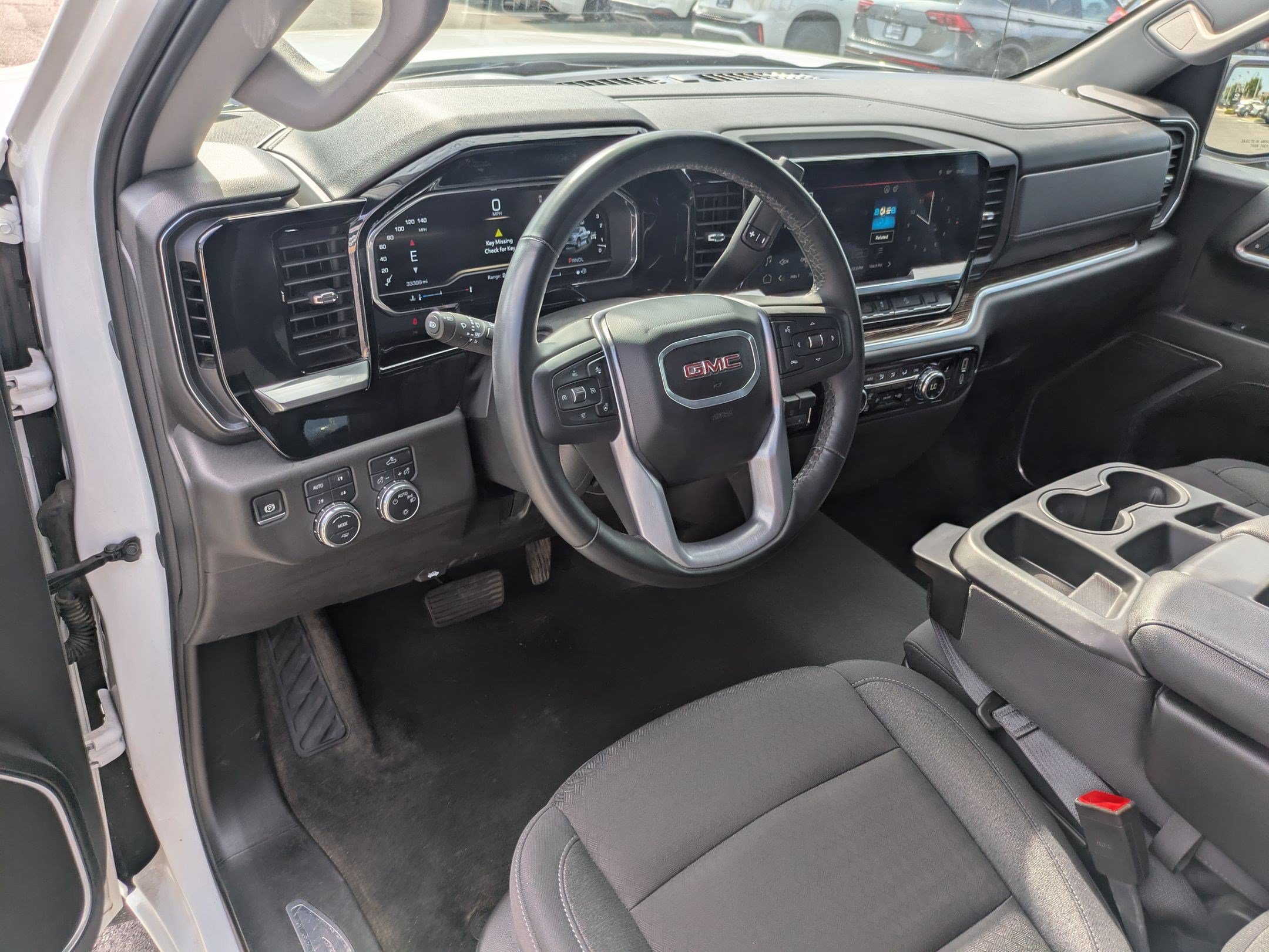 Used 2024 Summit White GMC SLE image 15