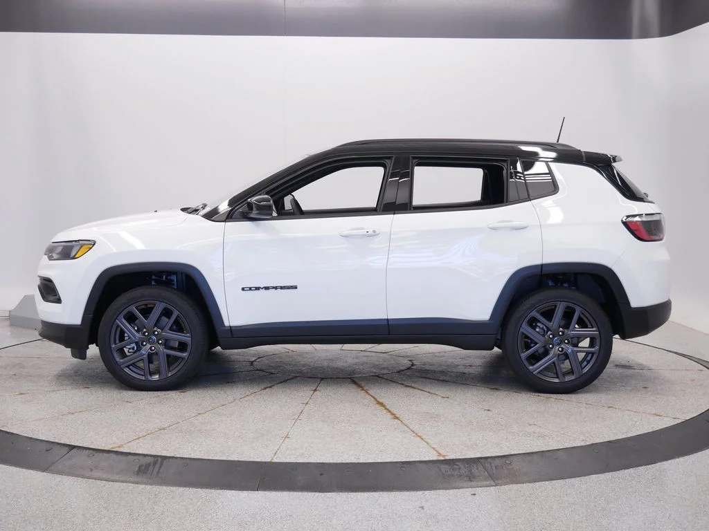 New 2026 Bright White Clearcoat Jeep Limited image 2