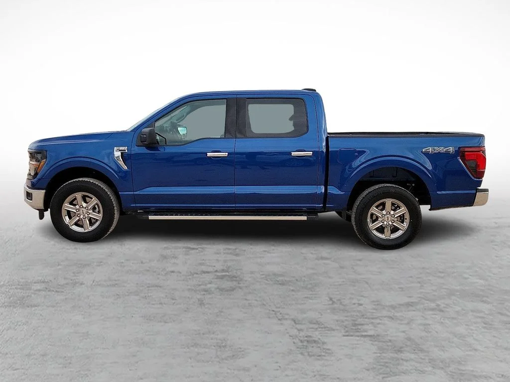 Used 2025 Blue Ford XLT image 6