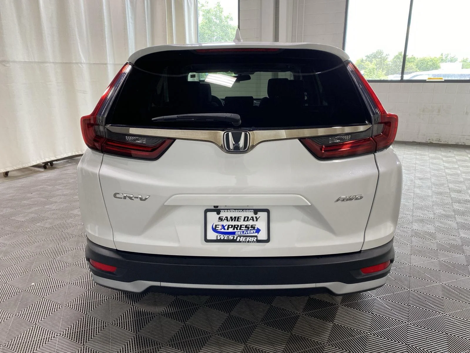 Used 2020 Platinum White Pearl Honda EX image 6