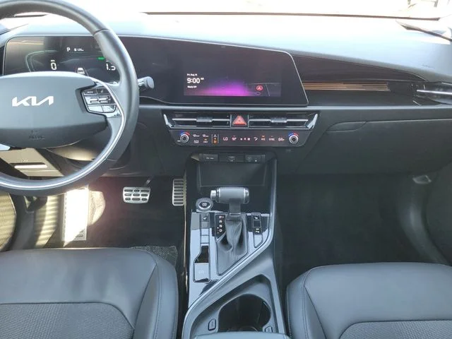 Used 2023 White Kia EX Touring image 16