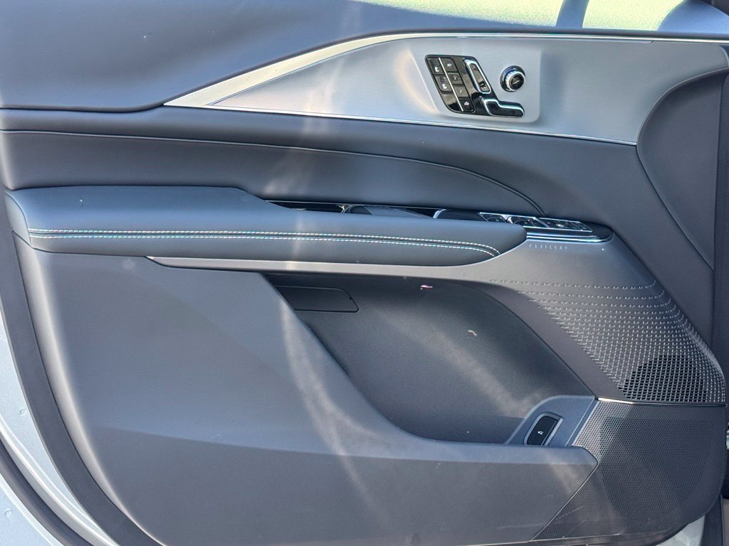 2027 Cadillac LYRIQ Sport - Photo 16