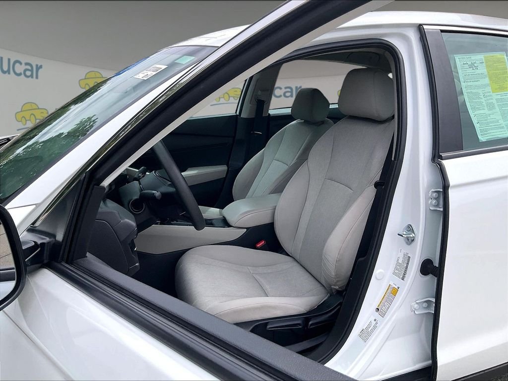 Used 2024 White Honda LX image 10