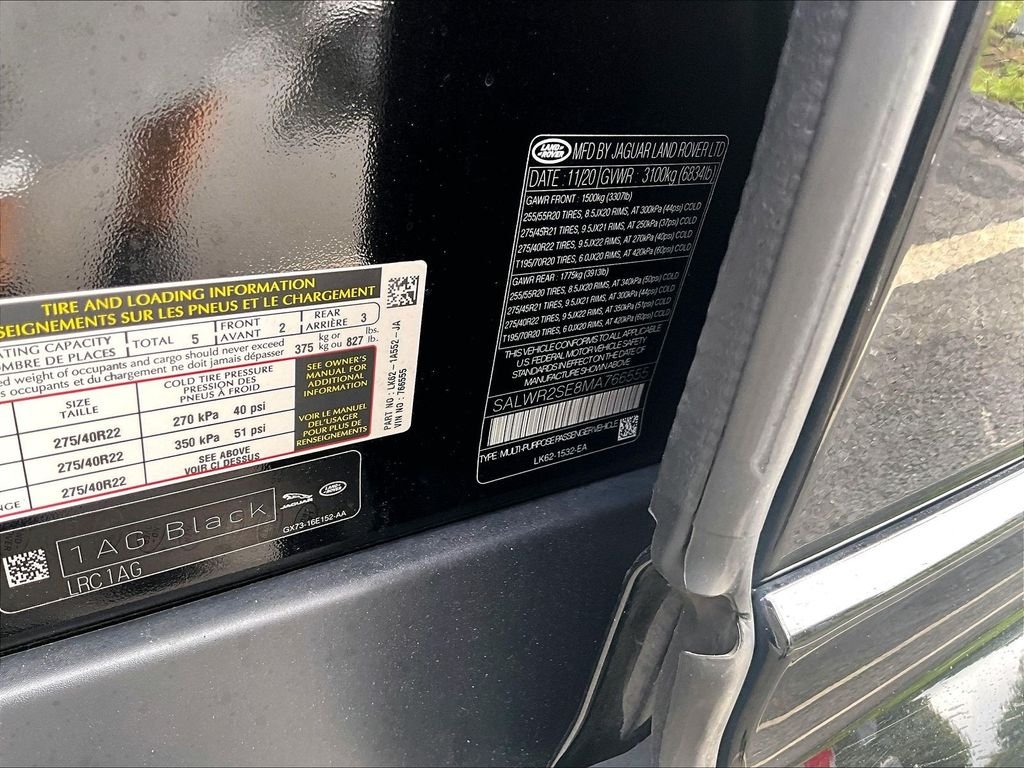 Used 2021 Black Land Rover HSE Dynamic image 9