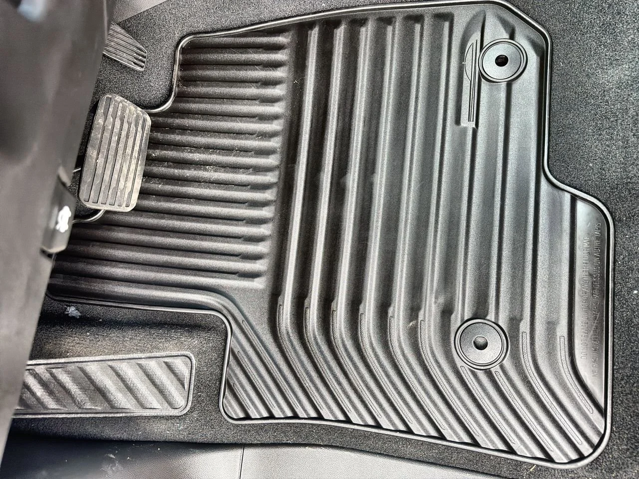 New 2026 Onyx Black GMC SLE image 30