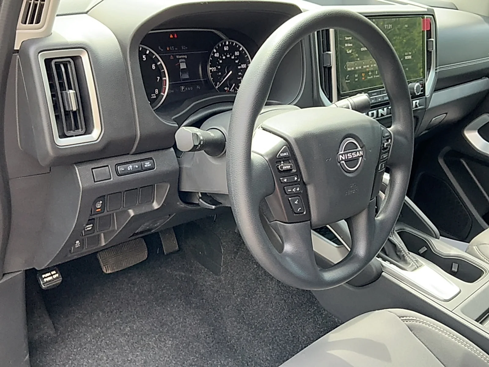 Used 2025 Gun Metallic Nissan King Cab SV 4x2 image 7