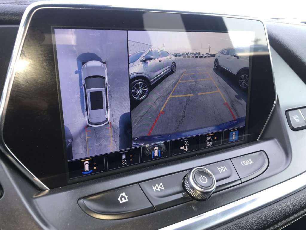 Used 2022 Blue Chevrolet Premier image 17
