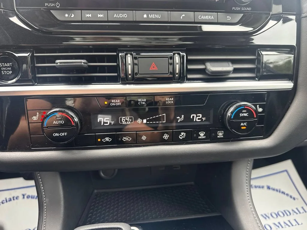 Used 2025 Everest White Nissan SV image 22