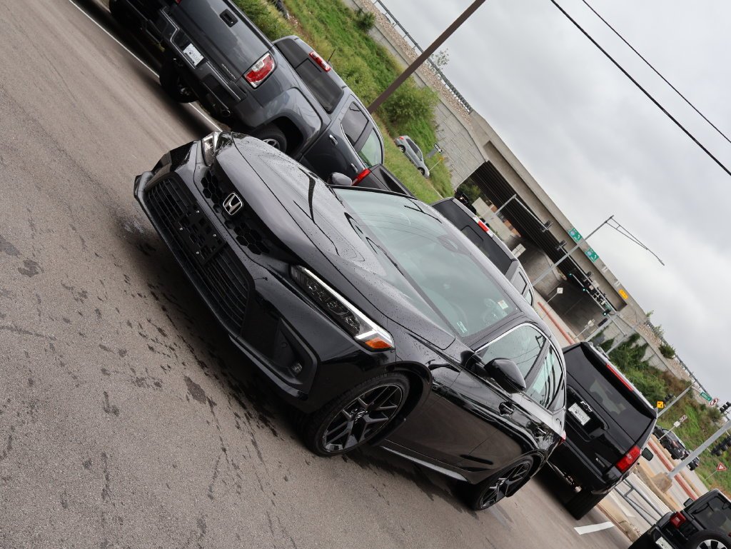 Used 2024  Honda Sport Touring image 3