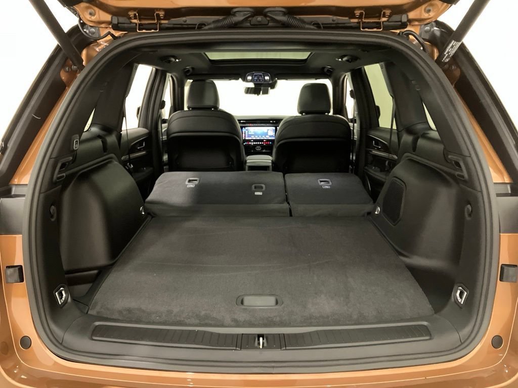 New 2026 Copper Shino Metallic Clear-Coat Exterior Paint Jeep Limited Reserve image 19
