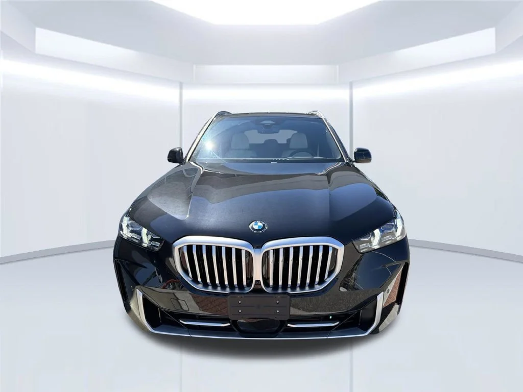New 2026 Black BMW xDrive40i image 2