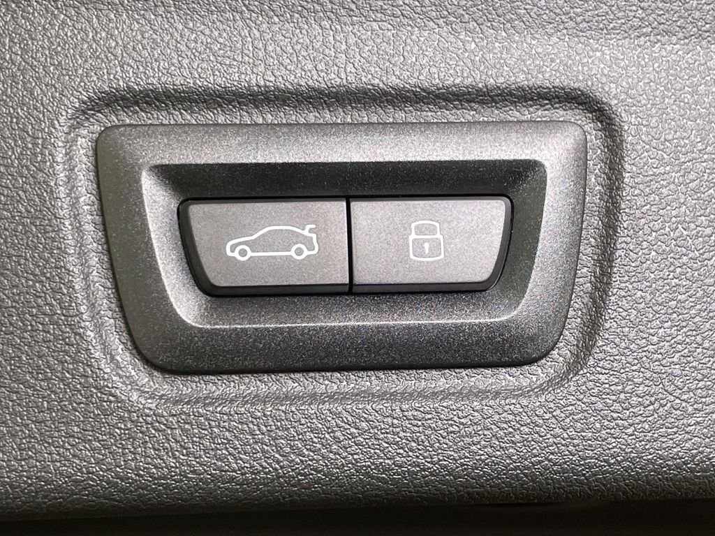 2025 BMW i4 M50 - Photo 19