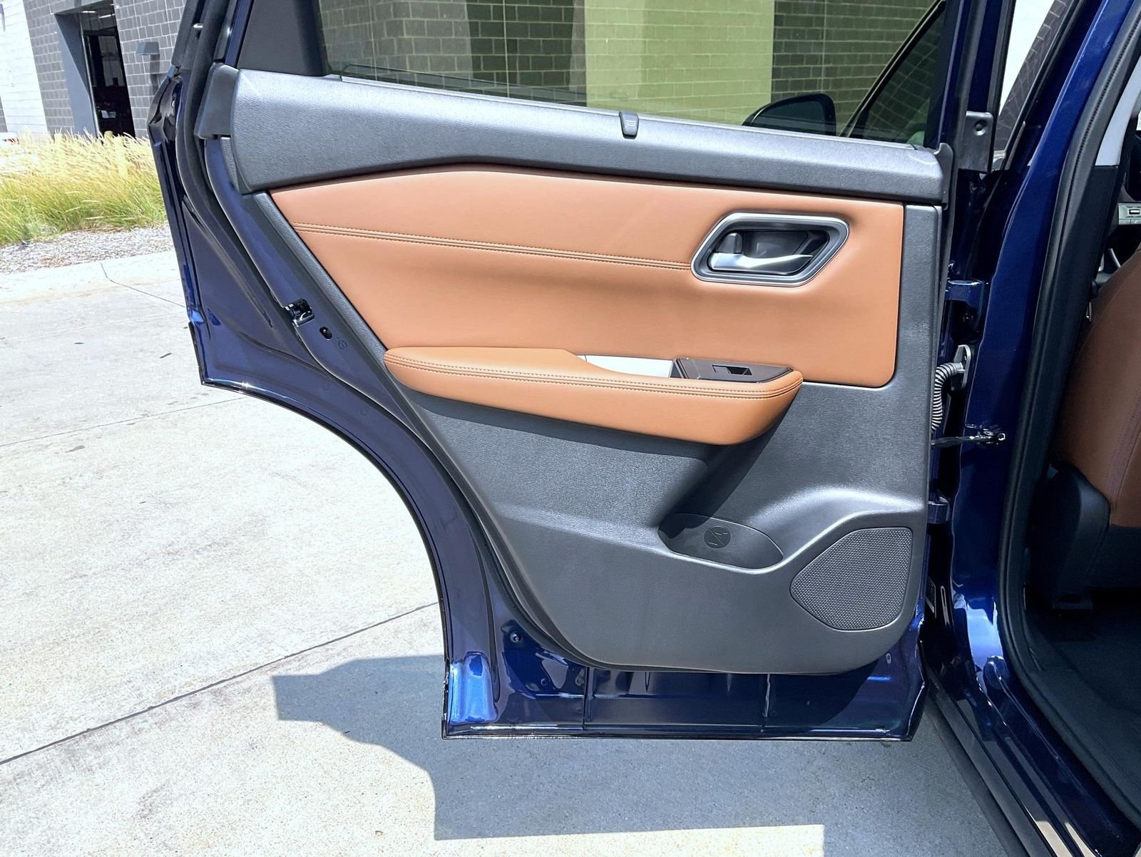 New 2026 Blue Nissan Platinum image 18
