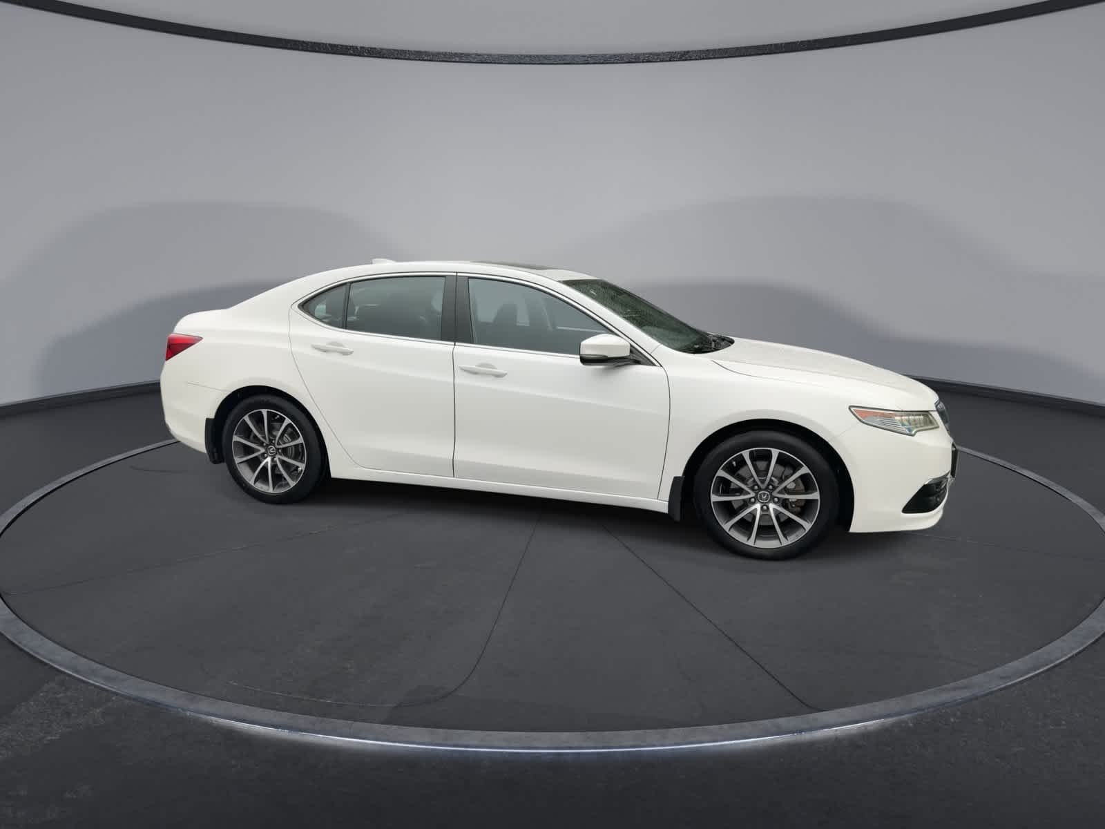 Used 2017 Bellanova White Pearl Acura V6 image 9