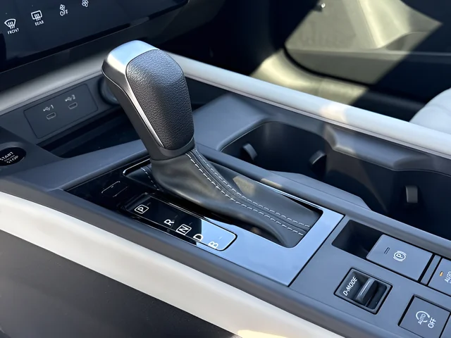 New 2026 Atlantic Gray Metallic Nissan SL image 10