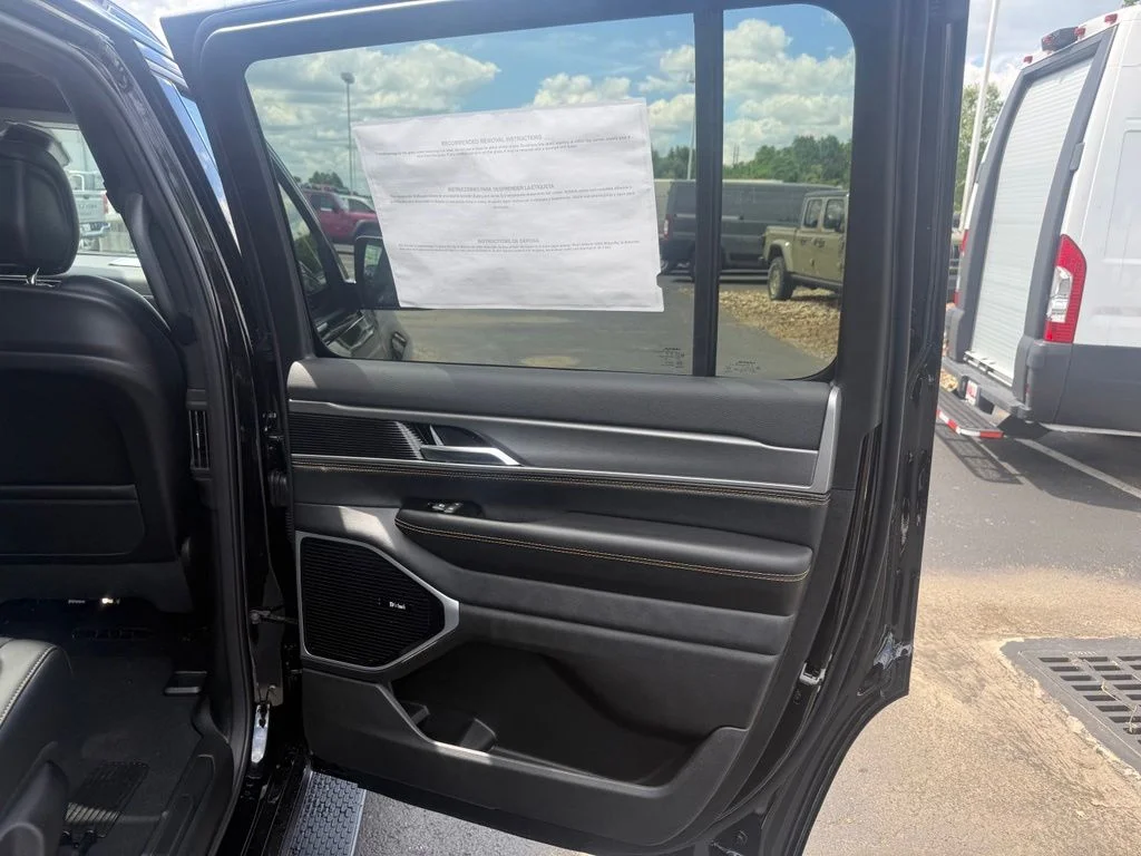 New 2026 High Gloss Black Exterior Paint Jeep 85th Anniversary Edition image 56