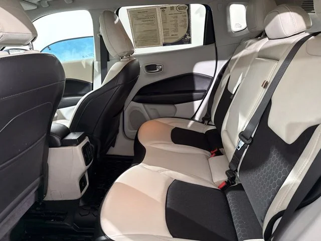 Used 2020 Blue Jeep Latitude image 13