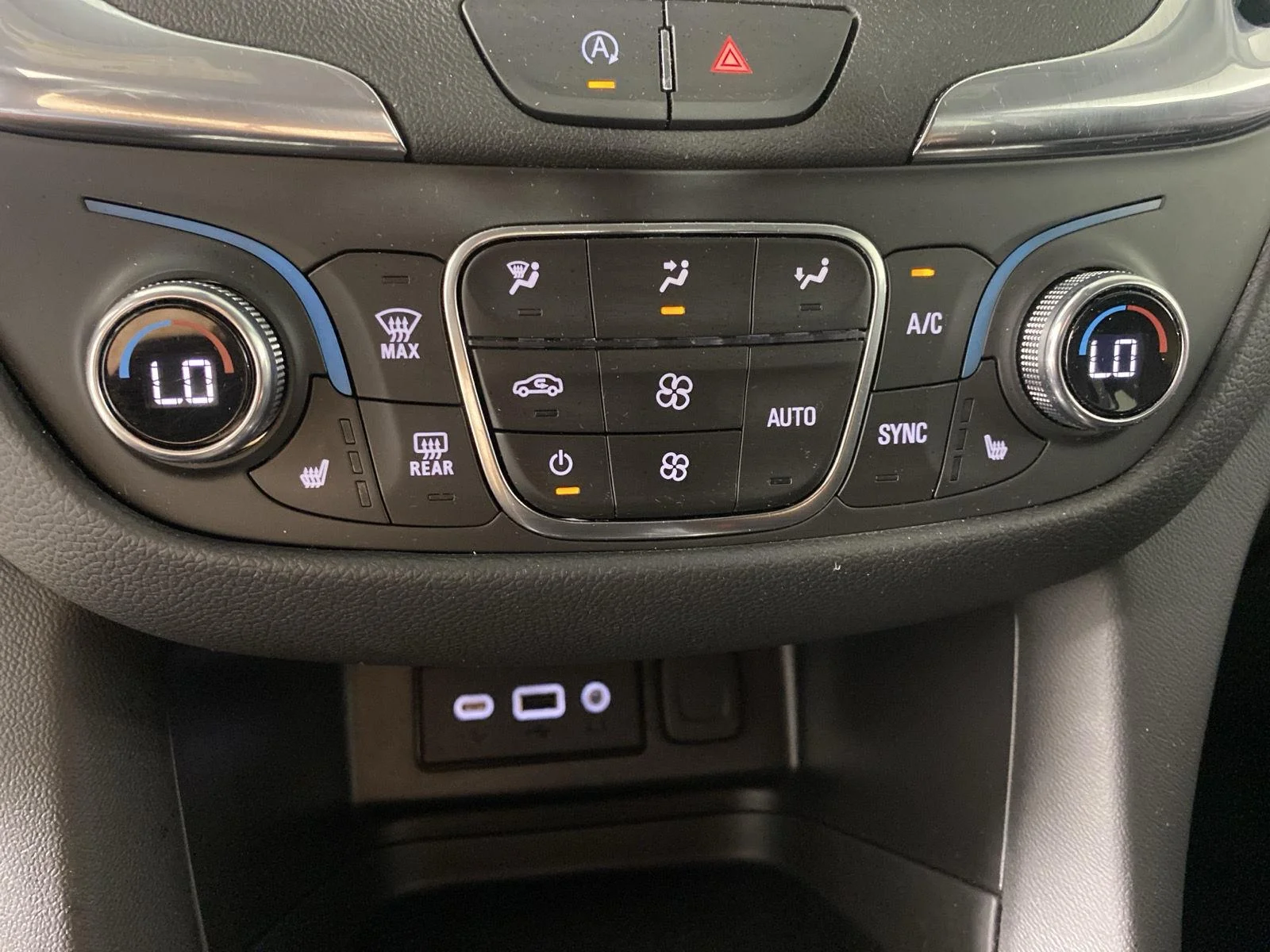 Used 2024 Summit White Chevrolet LT image 19