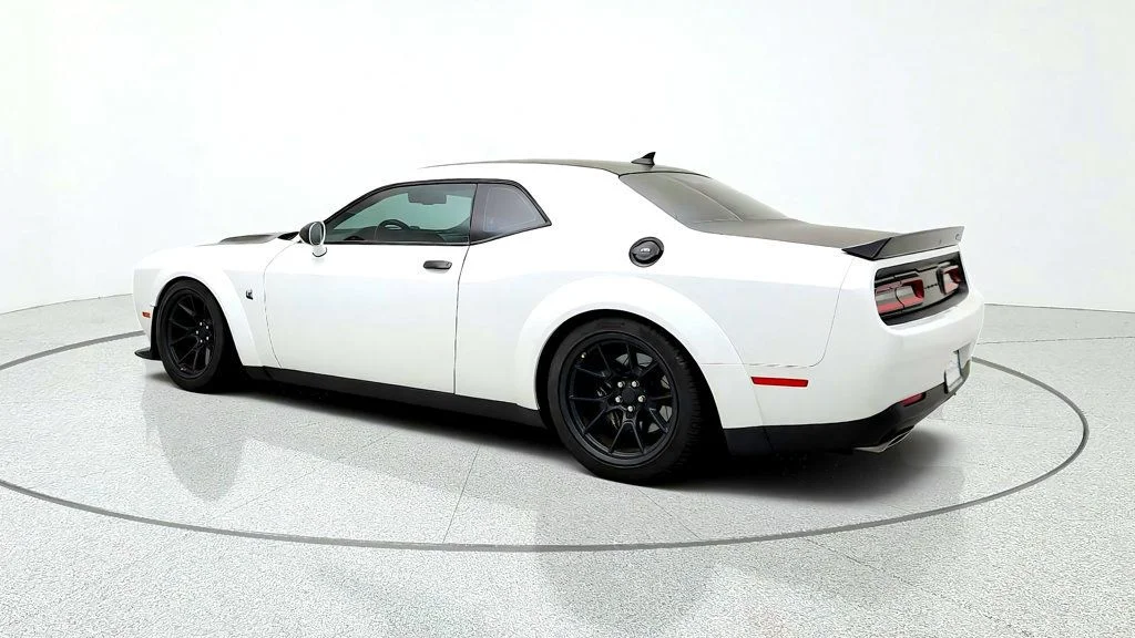 Used 2020 White Knuckle Clearcoat Dodge R/T Scat Pack 50th Ann. Widebody RWD w/ harman/kardon & Sunroof image 7