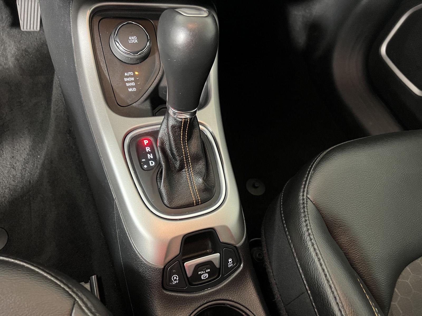 Used 2019 Gy Jeep Latitude image 6