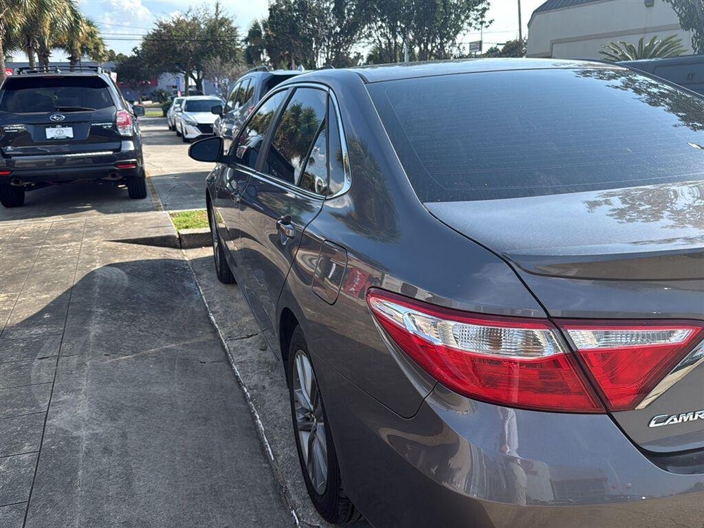 Used 2017 Predawn Gray Mica Toyota SE image 3