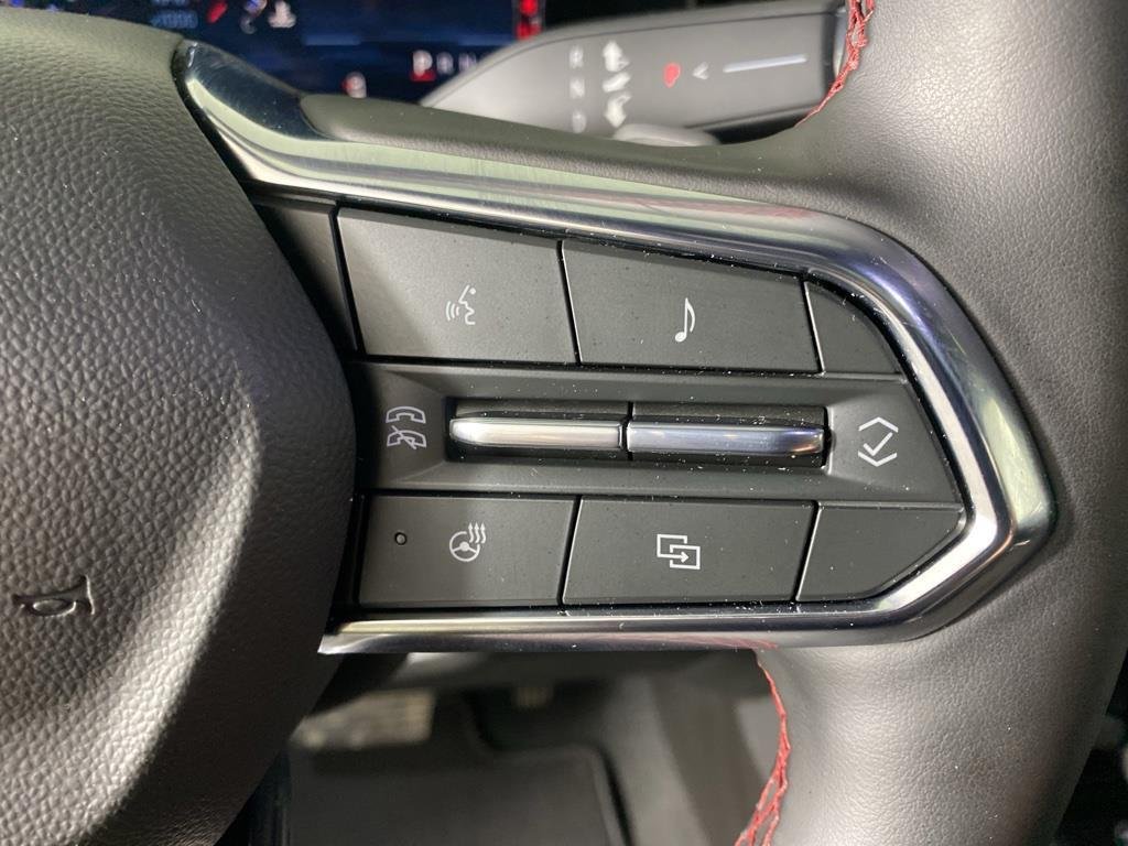 Used 2025 Ash Chevrolet RST image 16