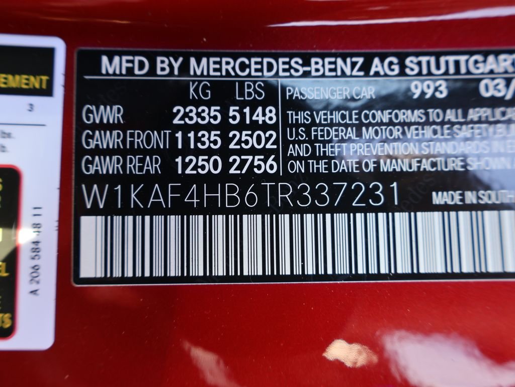 New 2026 MANUFAKTUR Patagonia Red Metallic Mercedes-Benz C 300 image 40