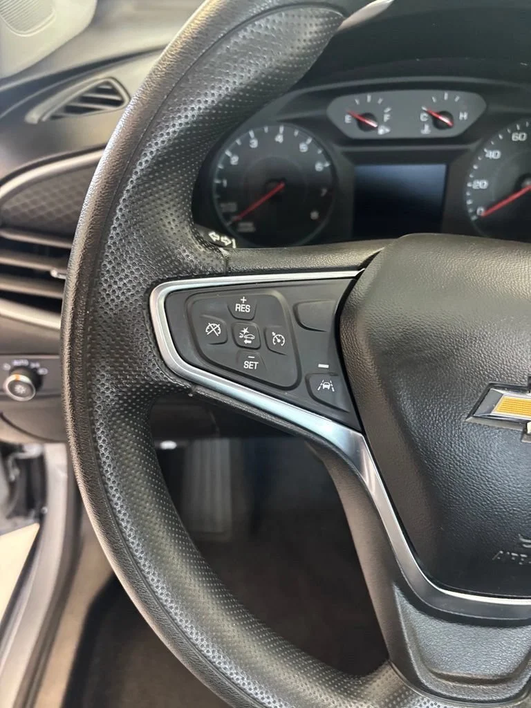 2025 Chevrolet Malibu 1LT - Photo 13