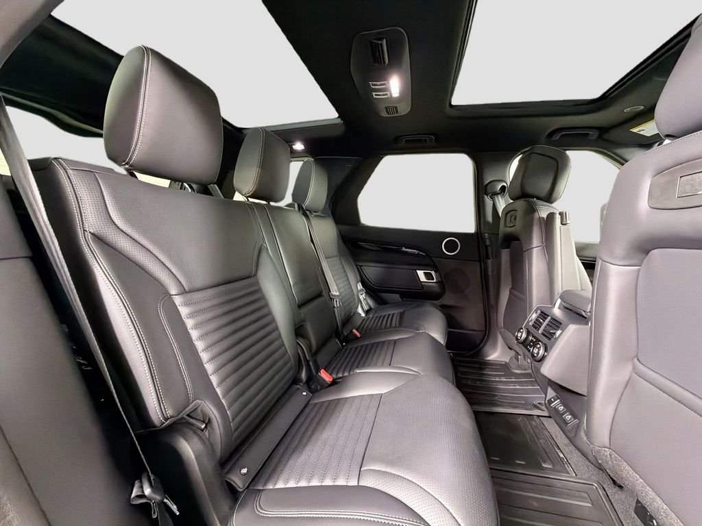 New 2026 Fuji White Land Rover S image 29