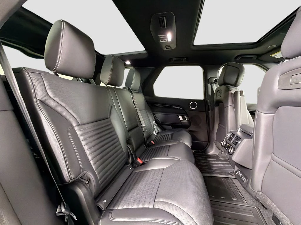 New 2026 Fuji White Land Rover S image 29
