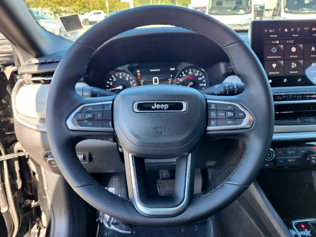 Used 2024 Black Jeep Limited image 28