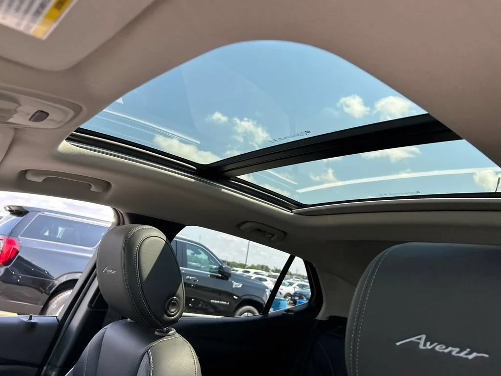 New 2026 Ocean Blue Metallic Buick Avenir image 28