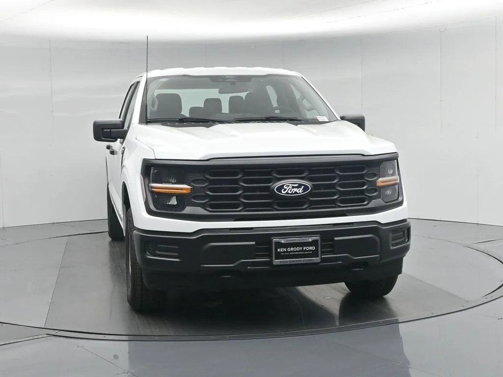 New 2026 Oxford White Ford XL image 51