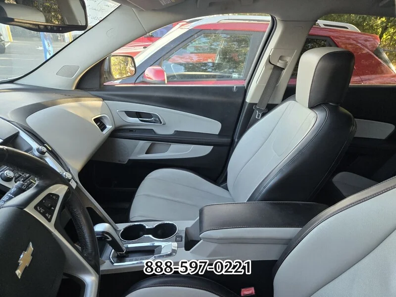 Used 2010 Summit White CHEVROLET LTZ image 9