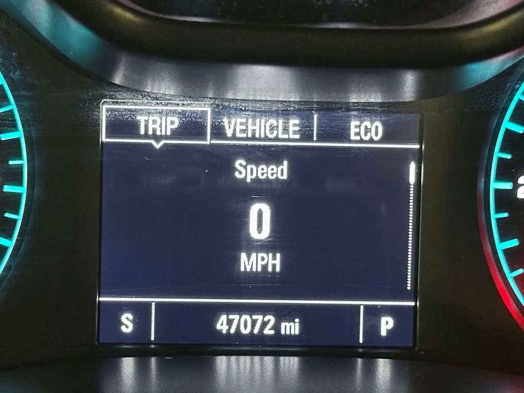 Used 2021 Gray Chevrolet LT image 6