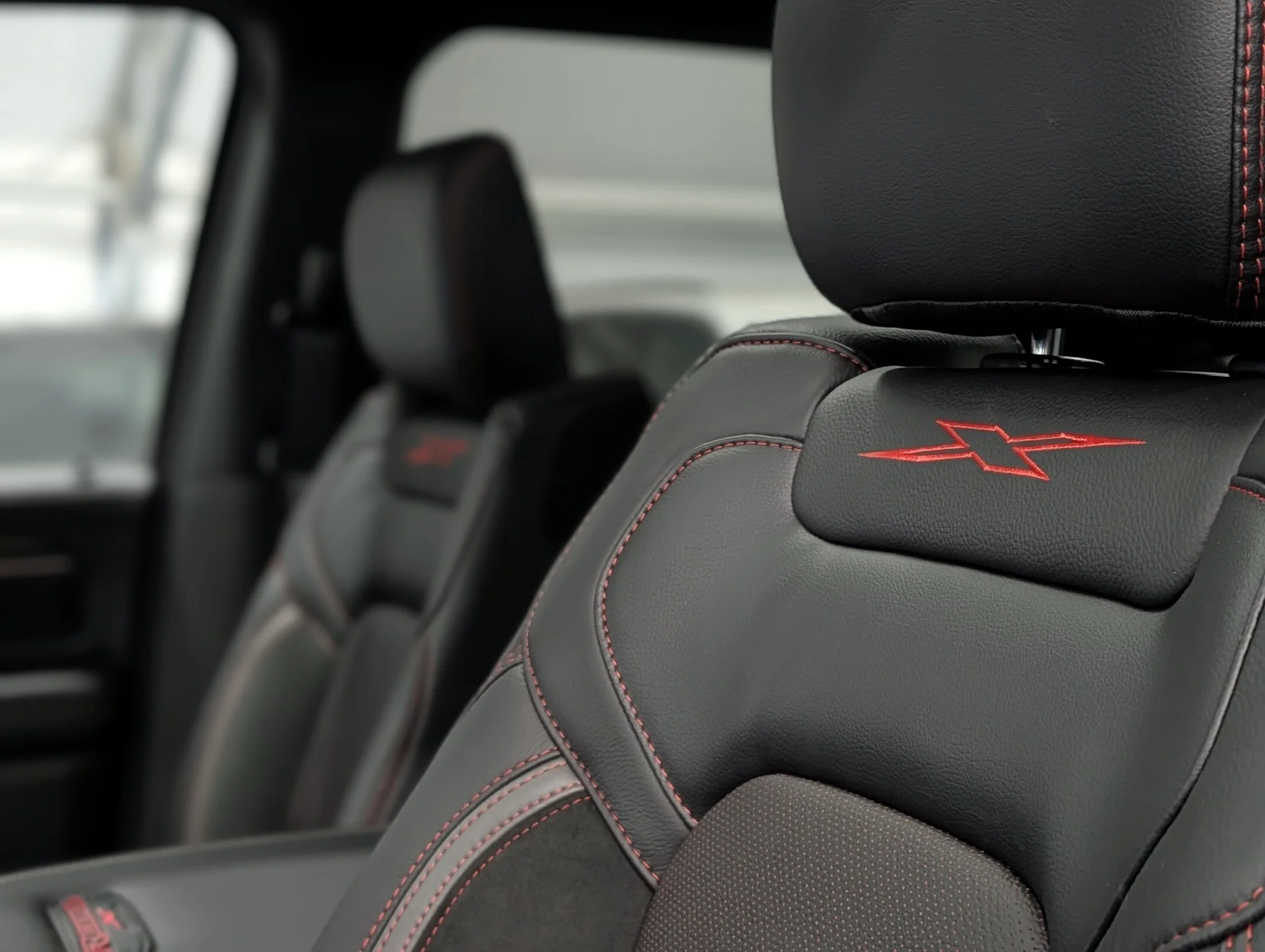 New 2027 Silver RAM Rebel - - Rebel X Pkg - Level 2 Grp - Pano Sunroof - Harman/Kardon Audio & More! image 16